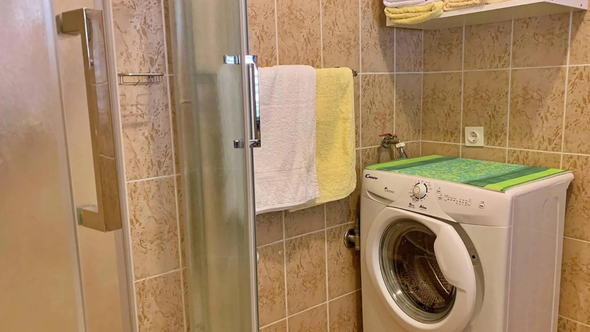 Apartments Santic Cizici Guest house