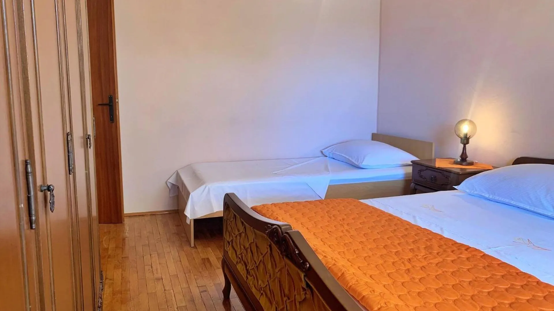 Apartments Santic Cizici Guest house