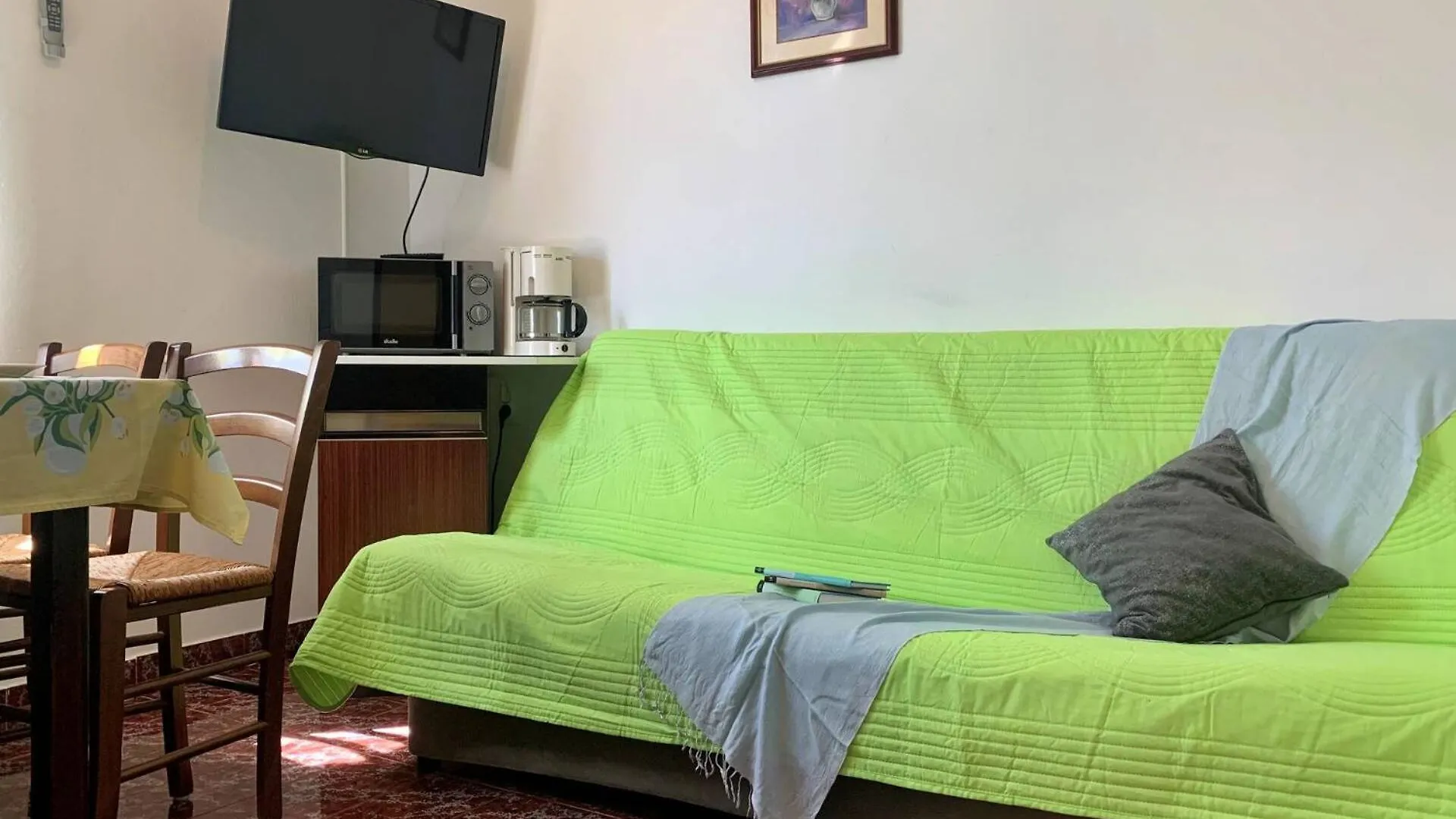 Apartments Santic Cizici Guest house