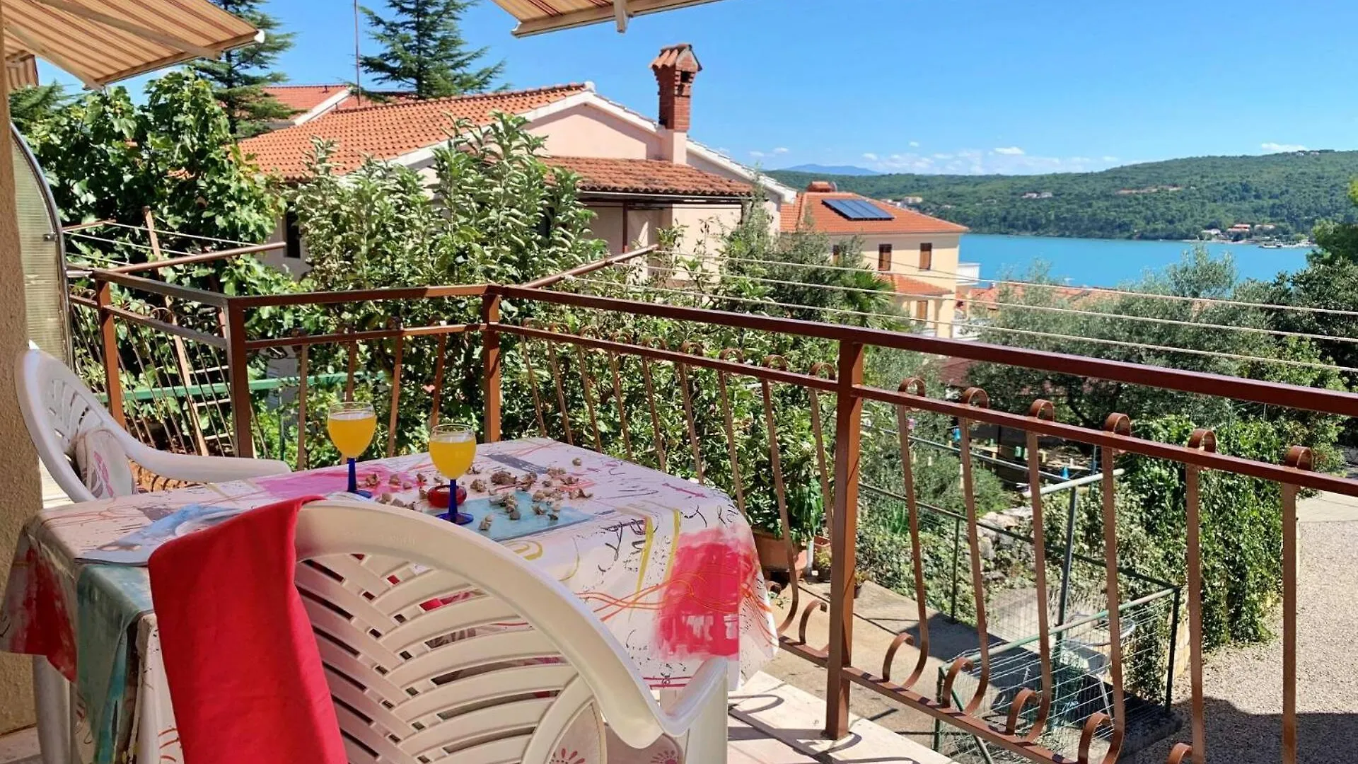 Guest house Apartments Santic Cizici
