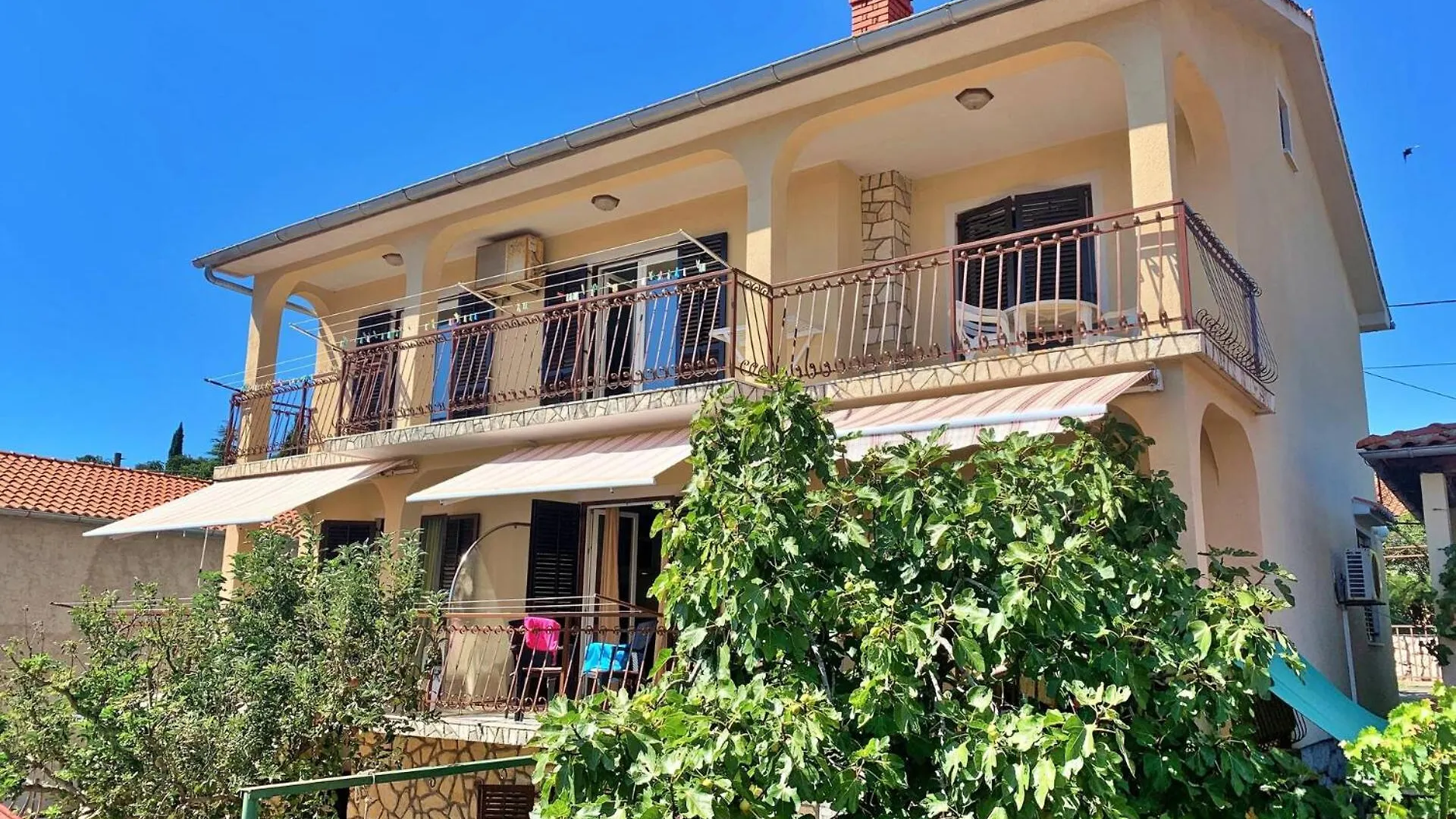 Apartments Santic Cizici Guest house