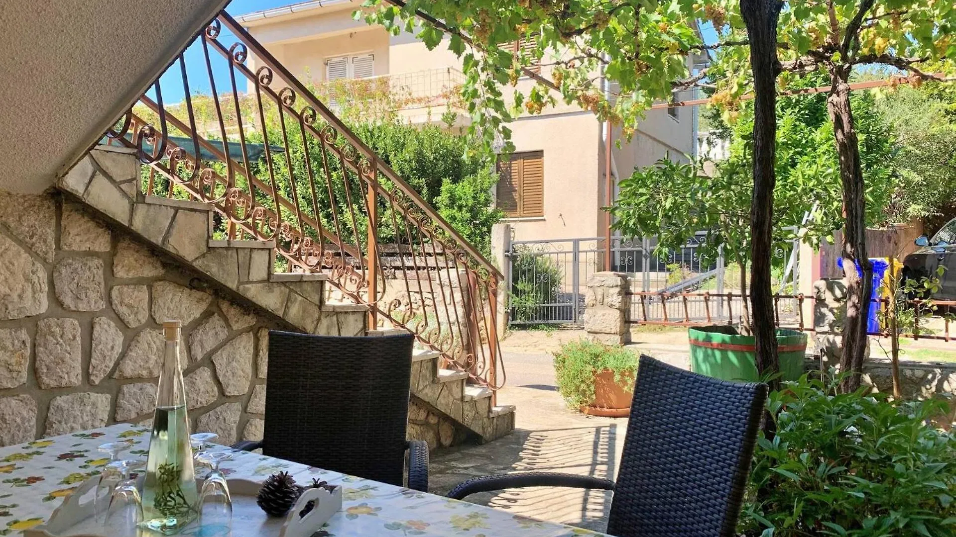 Apartments Santic Cizici Guest house