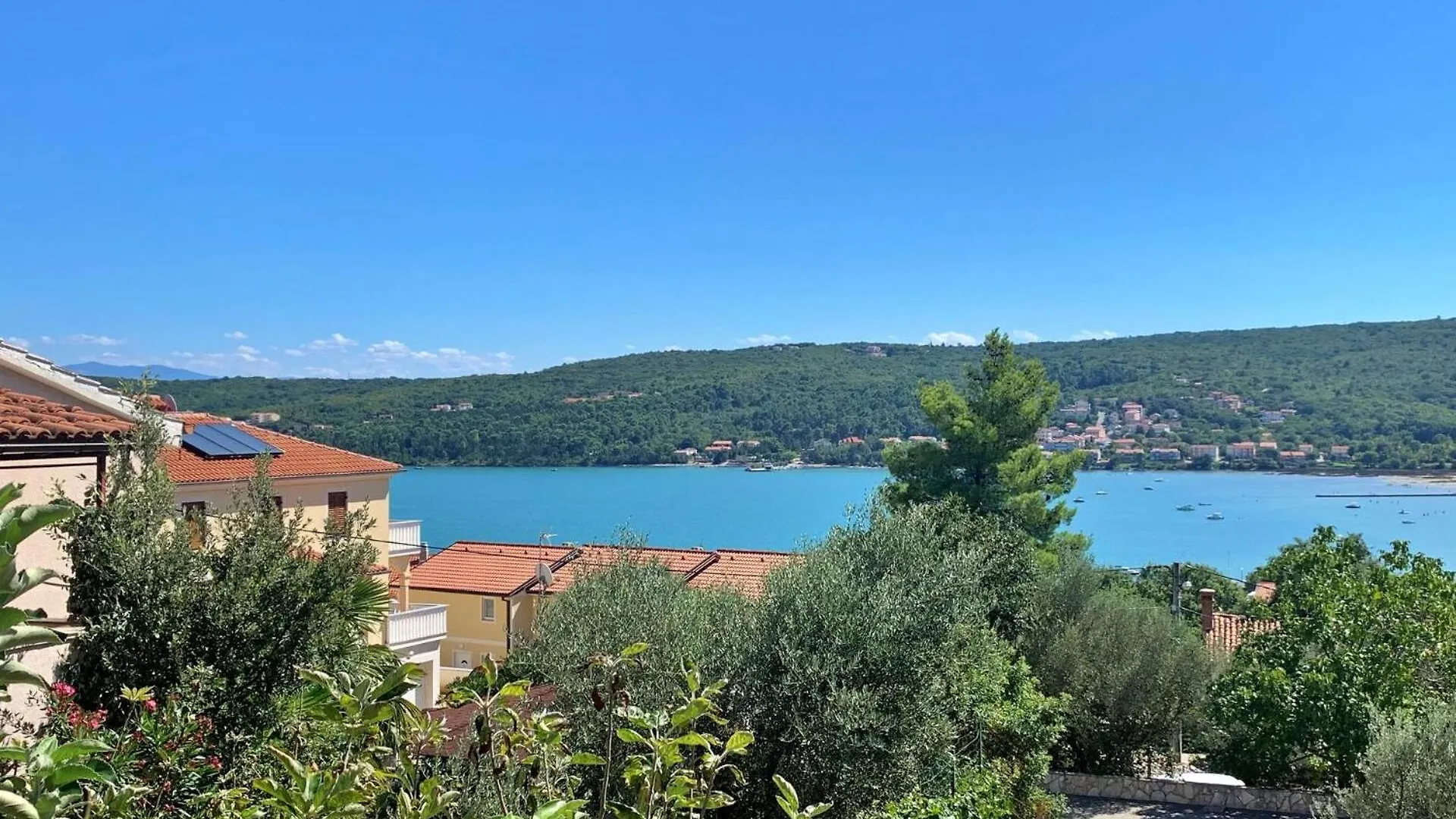 Apartments Santic Cizici 3*,  Croatia